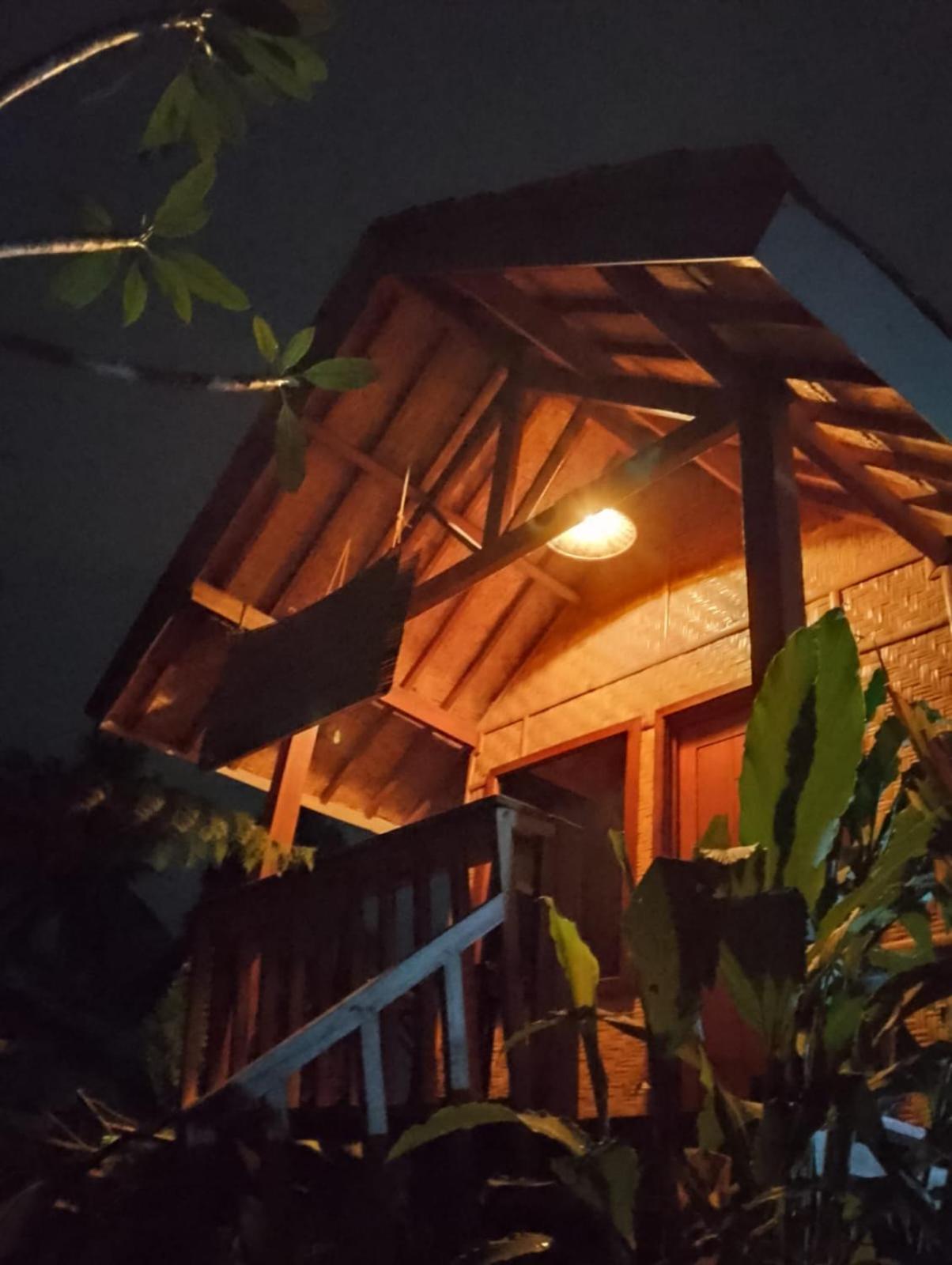 Citra Homestay Tetebatu Extérieur photo