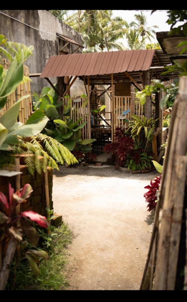Citra Homestay Tetebatu Extérieur photo