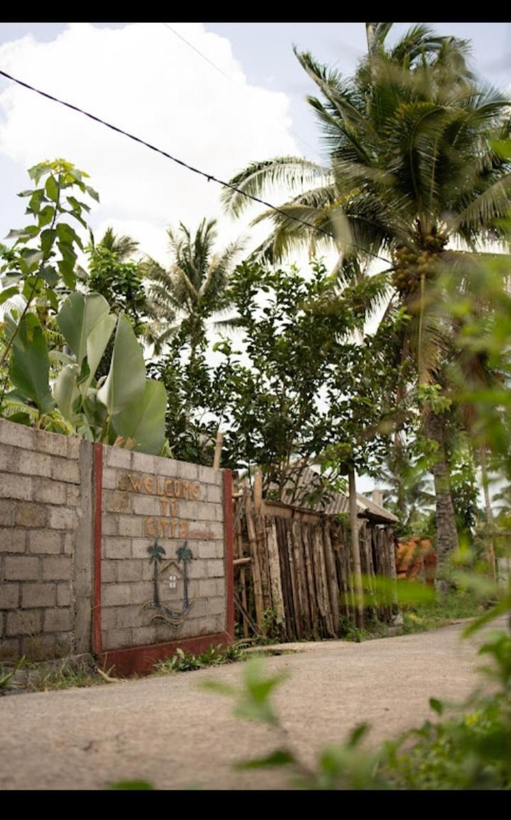 Citra Homestay Tetebatu Extérieur photo